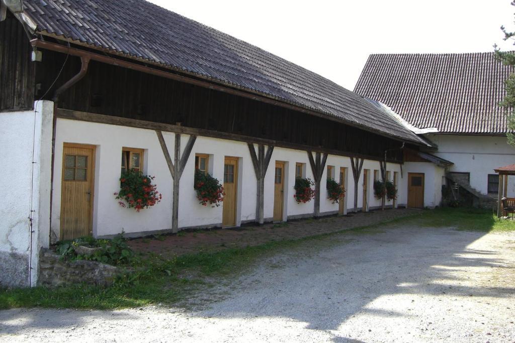 Landgasthof Duellhof Schaufling Bagian luar foto